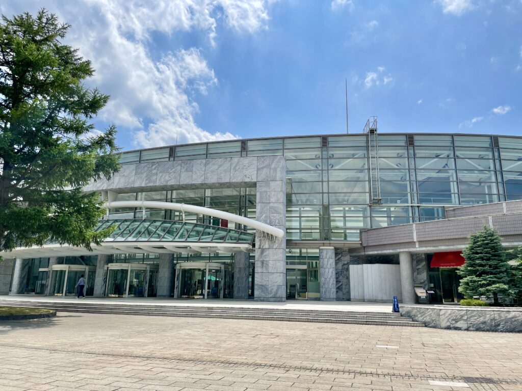 中島公園内 札幌コンサートホールkitara